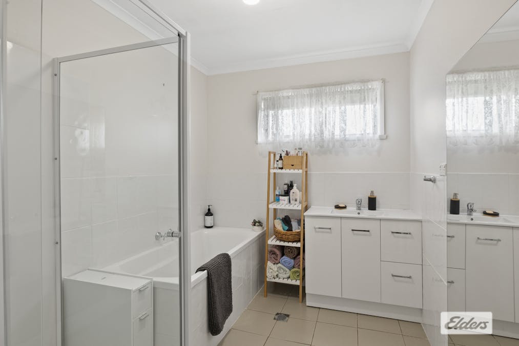 15 Pell Street, Howlong, NSW, 2643 - Image 11
