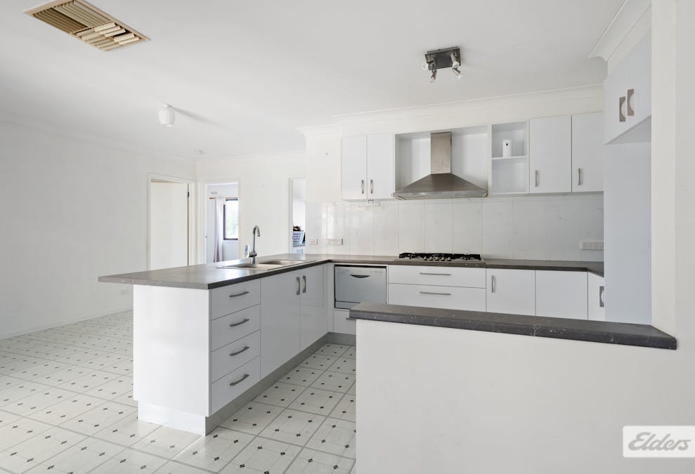2 Bruce Street, Wodonga, VIC, 3690 - Image 2