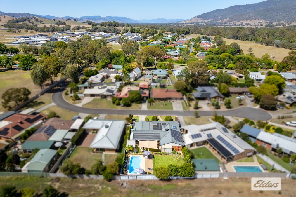 13 Kiewa Valley Court, Tangambalanga, VIC, 3691 - Image 30
