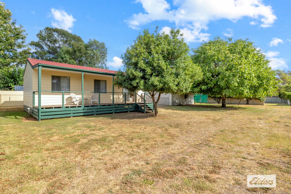 13 Russell Street, Howlong, NSW, 2643 - Image 1