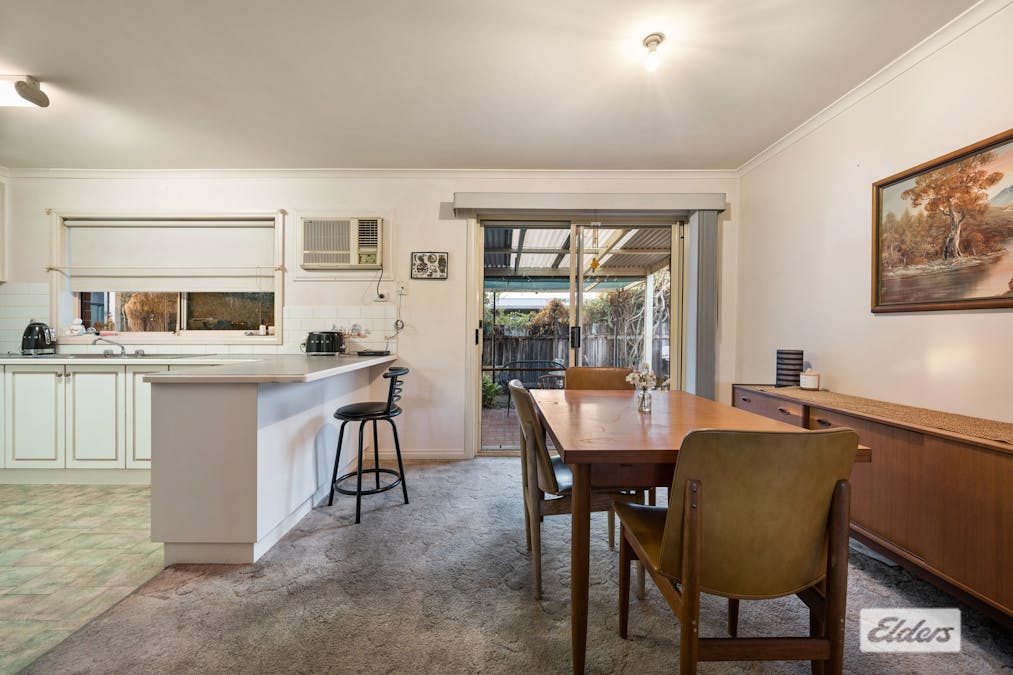 2/496 Kemp Street, Lavington, NSW, 2641 - Image 4