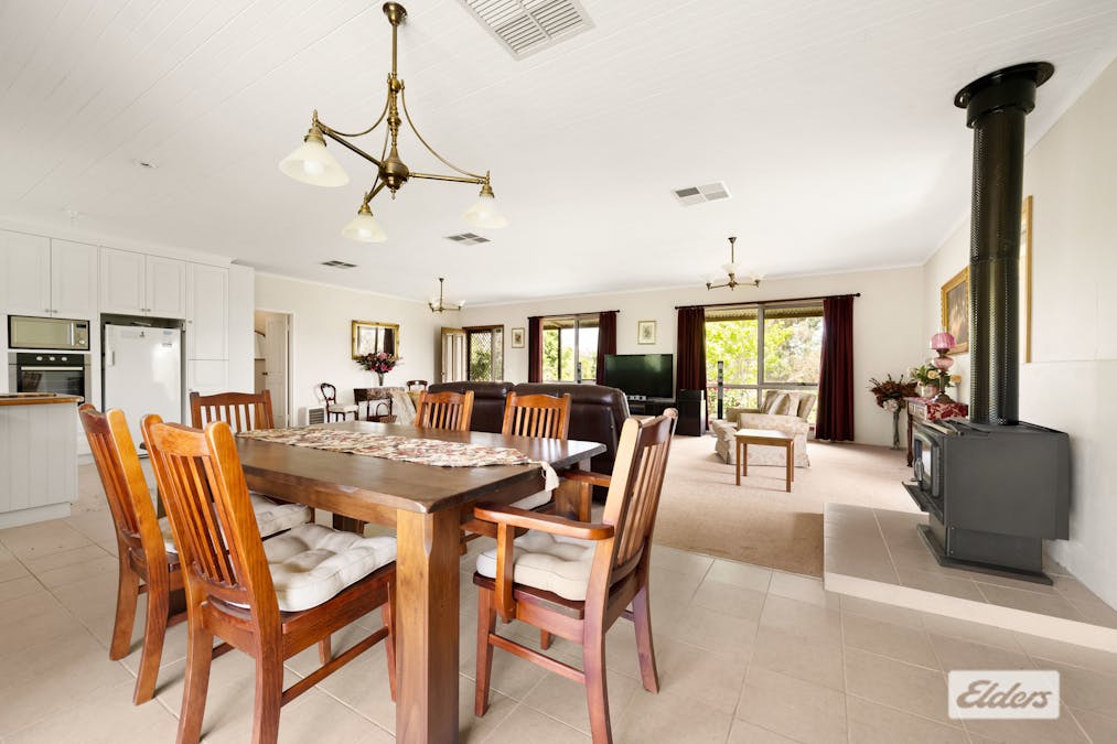 419 Kiewa East Road, Tangambalanga, VIC, 3691 - Image 7