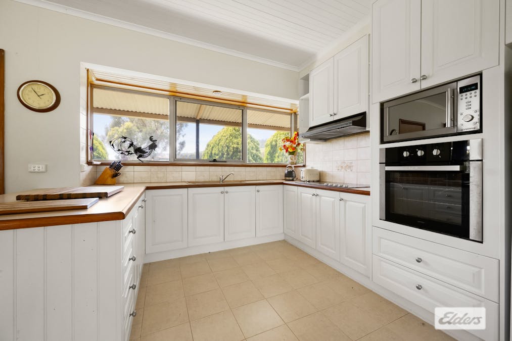 419 Kiewa East Road, Tangambalanga, VIC, 3691 - Image 6