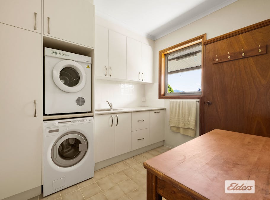 419 Kiewa East Road, Tangambalanga, VIC, 3691 - Image 17