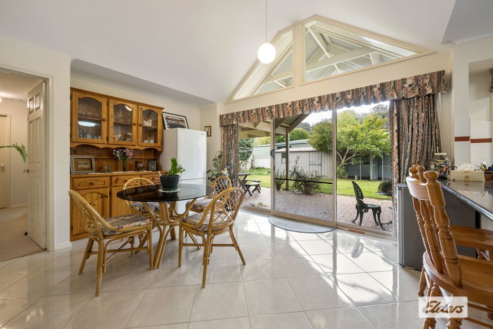 2 Balmoral Drive, Wodonga, VIC, 3690 - Image 11