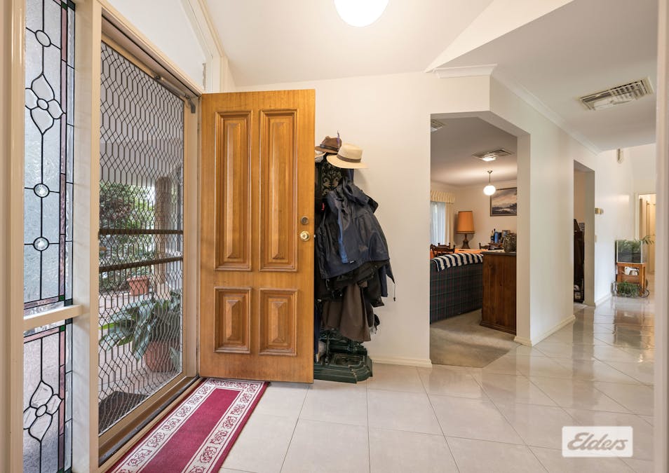 2 Balmoral Drive, Wodonga, VIC, 3690 - Image 4