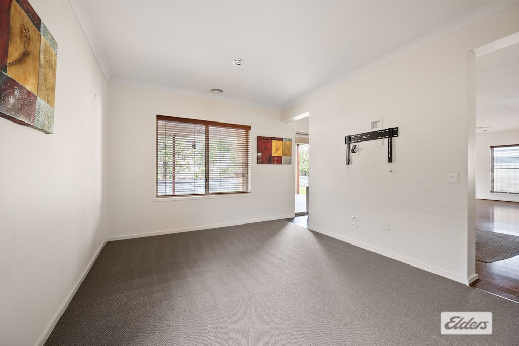 33 Inwood Crescent, Wodonga, VIC, 3690 - Image 4