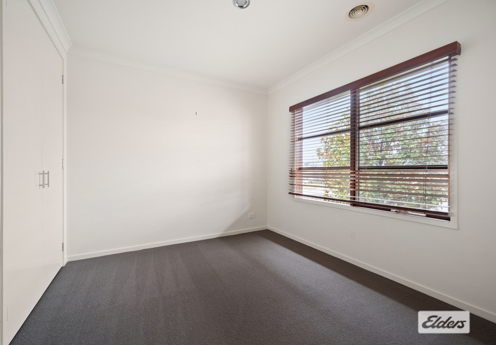 33 Inwood Crescent, Wodonga, VIC, 3690 - Image 8