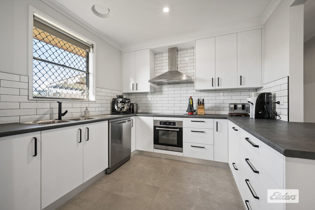 46 Wornes Drive, Wodonga, VIC, 3690 - Image 2