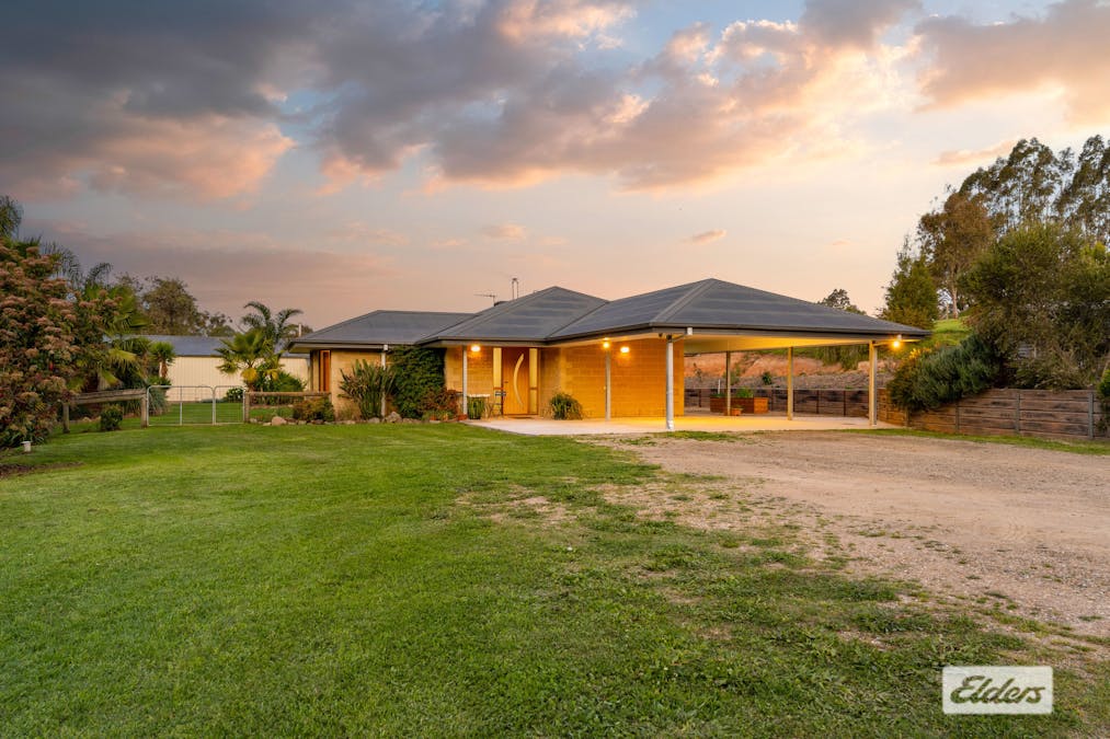 4 Crystal Creek Lane, Yackandandah, VIC, 3749 - Image 2