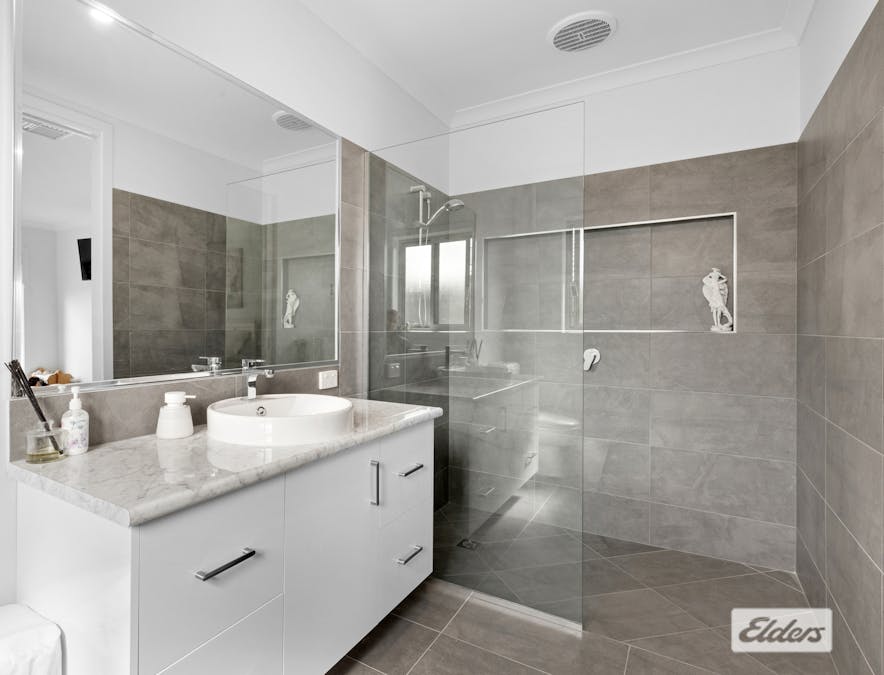 136 Read Street, Howlong, NSW, 2643 - Image 9