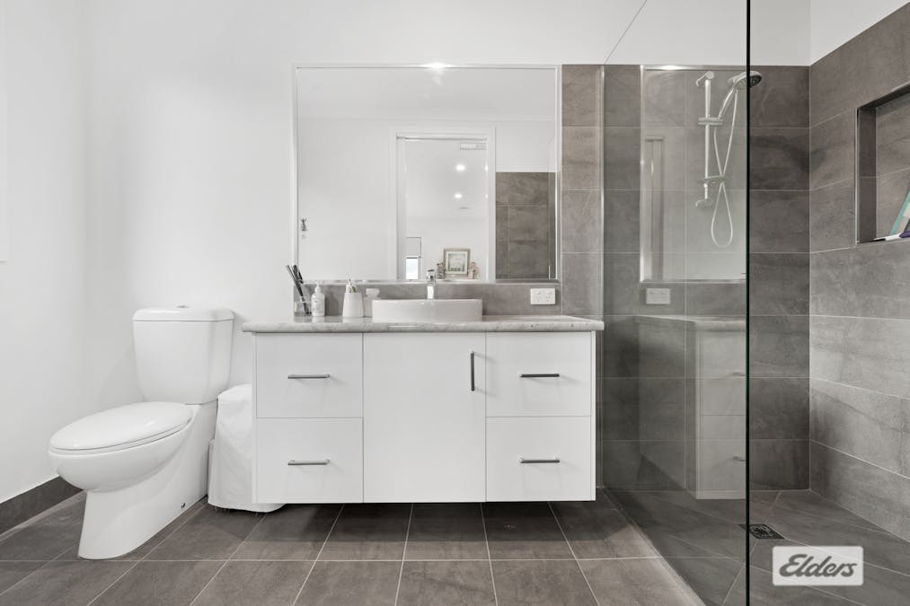 136 Read Street, Howlong, NSW, 2643 - Image 8