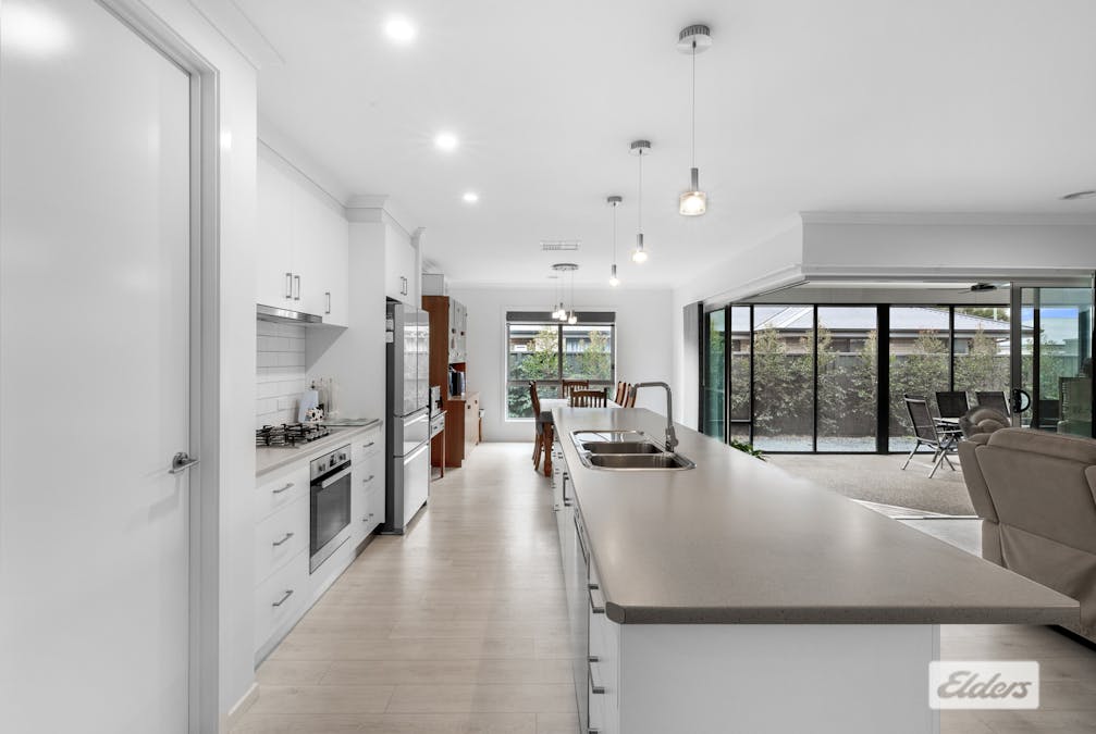 136 Read Street, Howlong, NSW, 2643 - Image 2