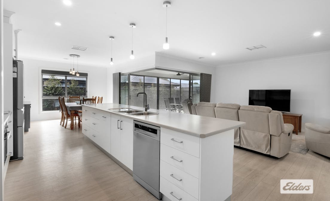 136 Read Street, Howlong, NSW, 2643 - Image 3