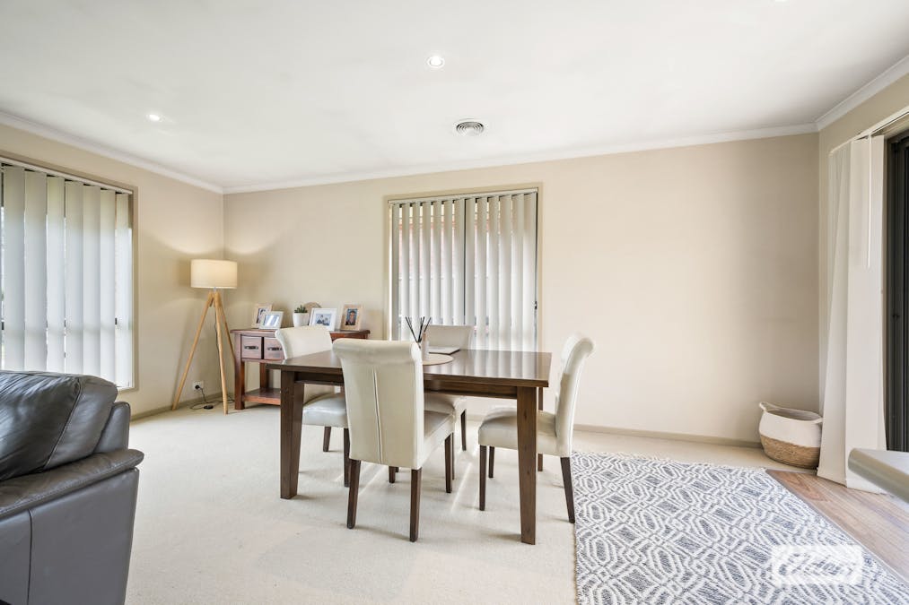 1&2/2 Arthur Worsley Court, Glenroy, NSW, 2640 - Image 4