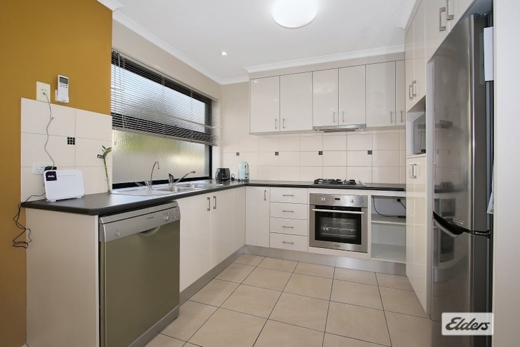 1/297 Beechworth Road, Wodonga, VIC, 3690 - Image 2