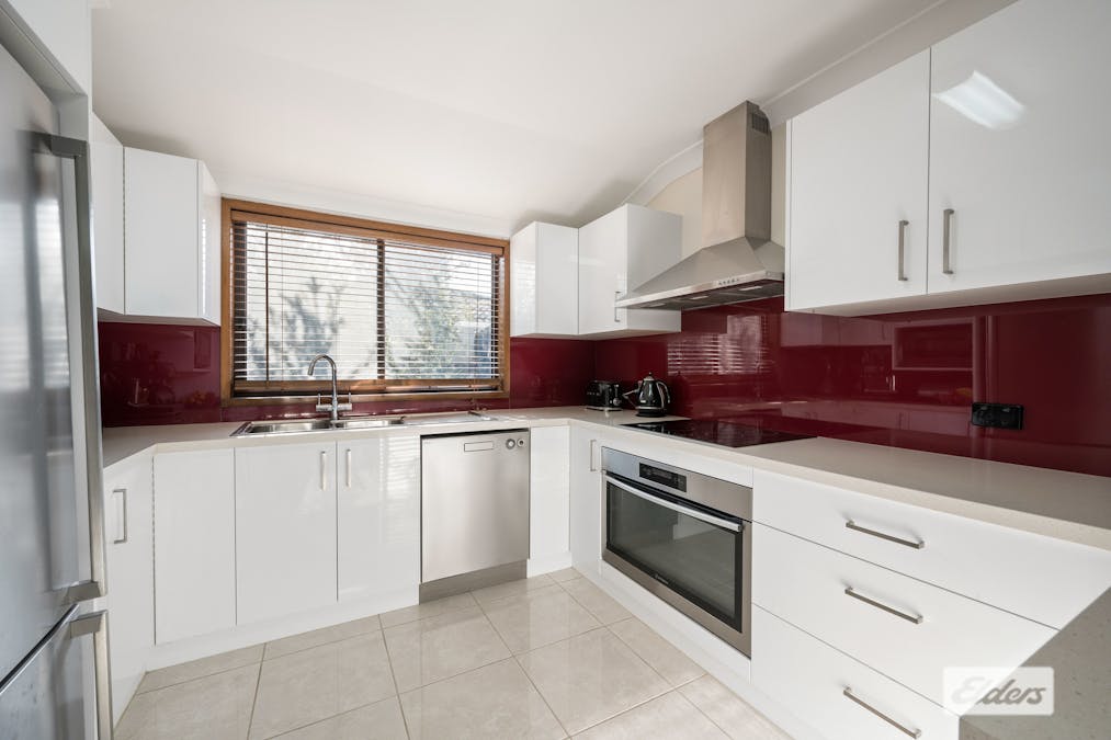 29 Tourmaline Drive, West Wodonga, VIC, 3690 - Image 2