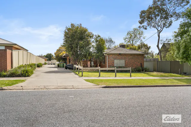 2 & 3/13 Herbert Street — photo from Elders Real Estate Albury/Wodonga