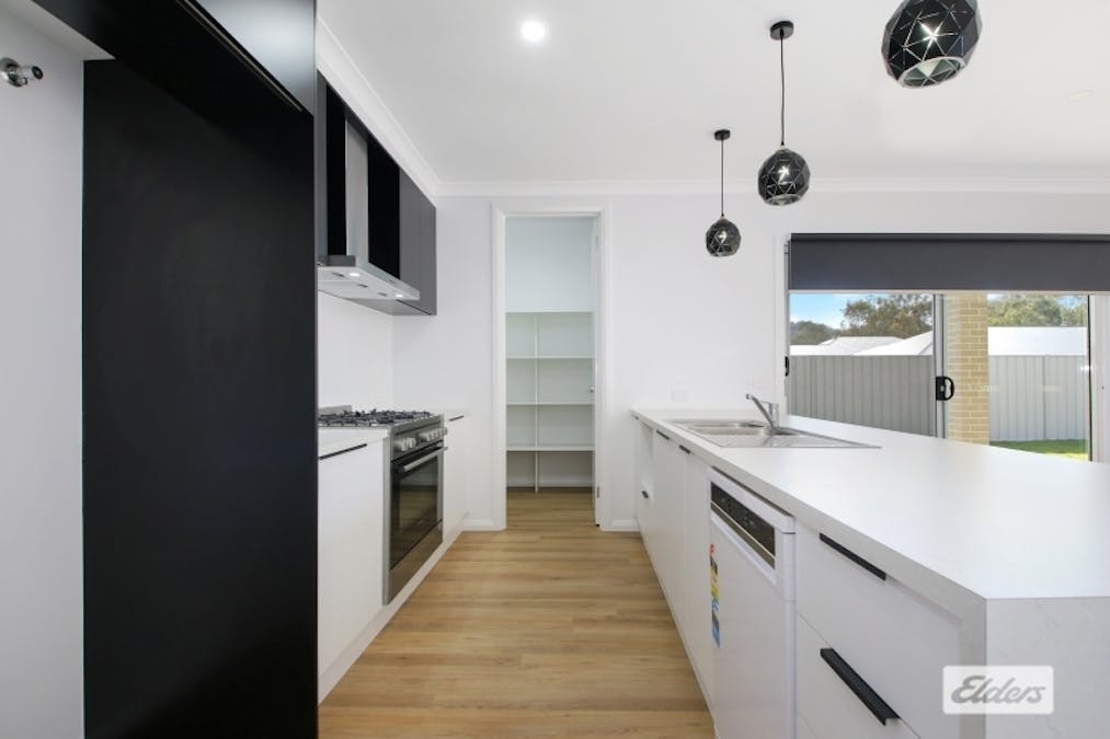 4 Unaipon Street, Leneva, VIC, 3691 - Image 5