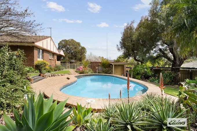 2 Carlisle Crescent, Wodonga, VIC, 3690 - Image 1