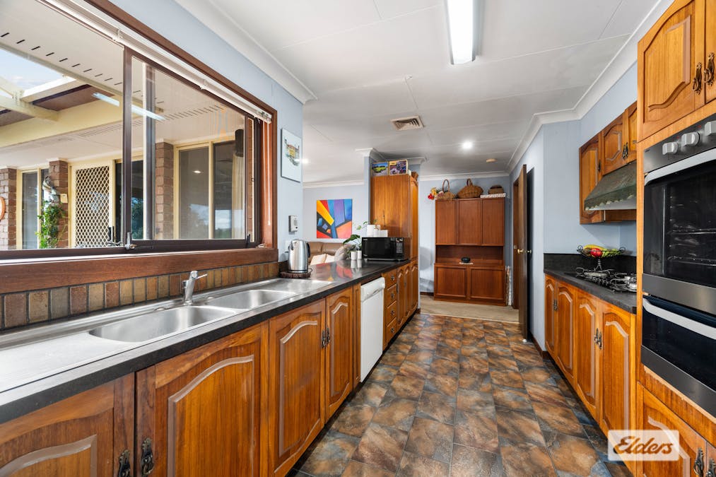 2 Carlisle Crescent, Wodonga, VIC, 3690 - Image 3