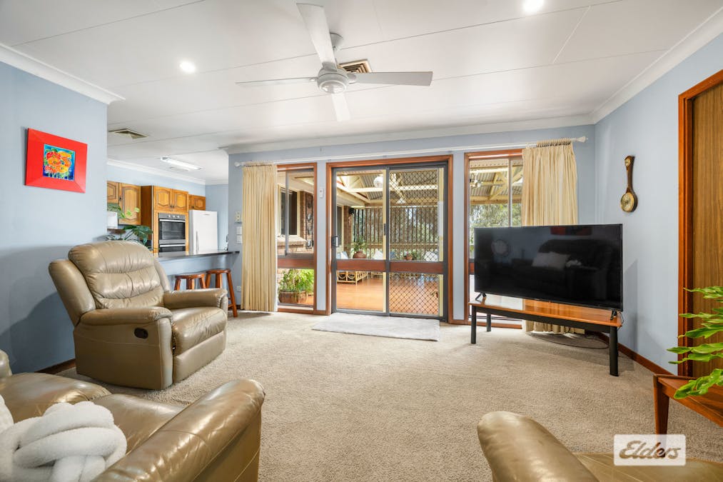 2 Carlisle Crescent, Wodonga, VIC, 3690 - Image 6