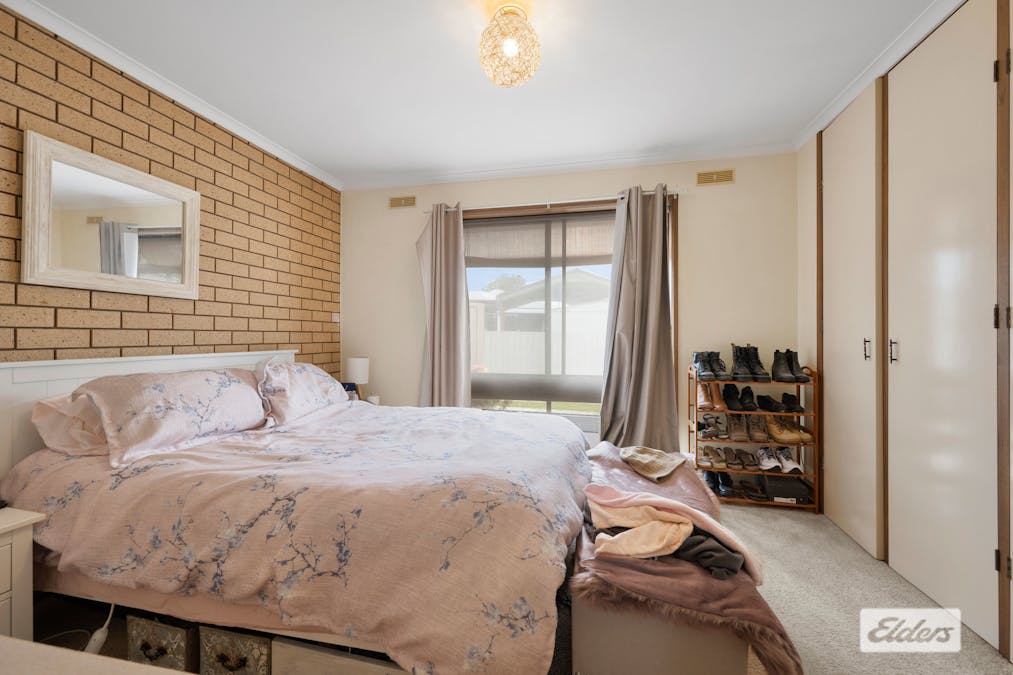 1 & 2/73 Emerald Avenue, Wodonga, VIC, 3690 - Image 11