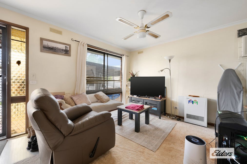 1 & 2/73 Emerald Avenue, Wodonga, VIC, 3690 - Image 10