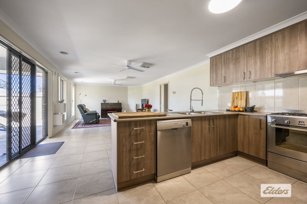 43 Nordsvan Drive, Wodonga, VIC, 3690 - Image 5