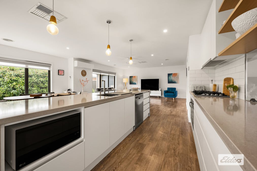 31 Riverside Boulevarde, Killara, VIC, 3691 - Image 4