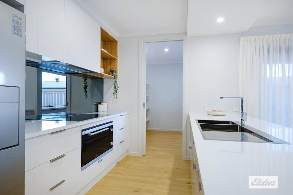 13 Keysor Way, Wodonga, VIC, 3690 - Image 6