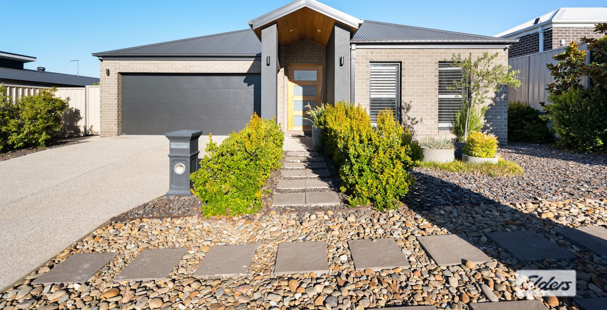 13 Keysor Way, Wodonga, VIC, 3690 - Image 1