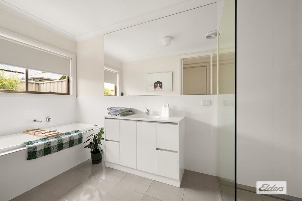 47 Nordsvan Drive, Wodonga, VIC, 3690 - Image 16