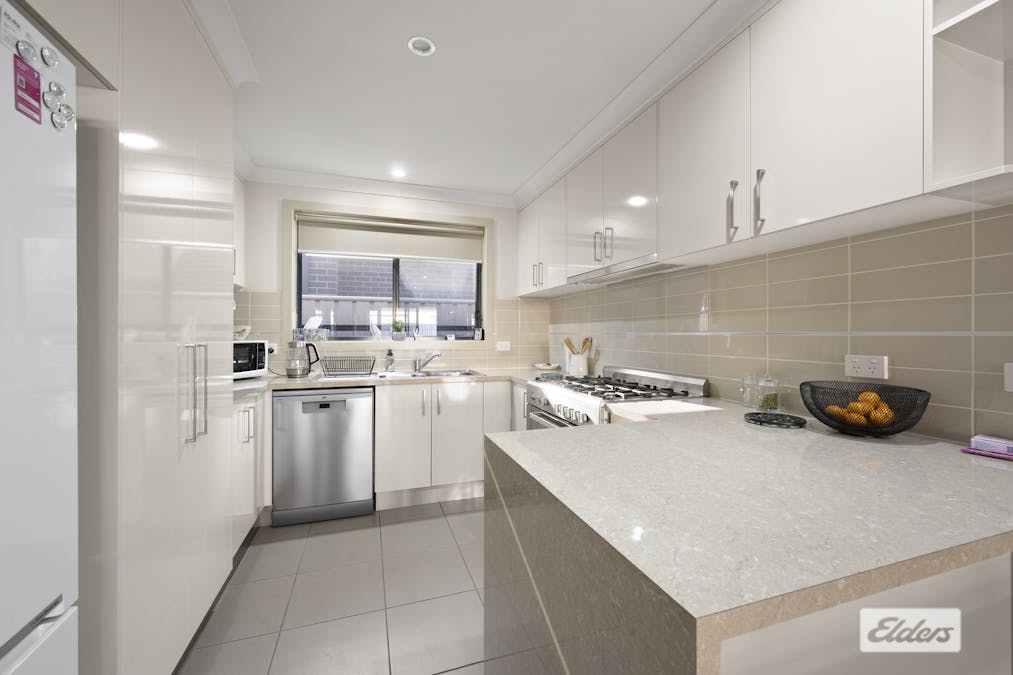 16 Badcoe Avenue, Wodonga, VIC, 3690 - Image 3