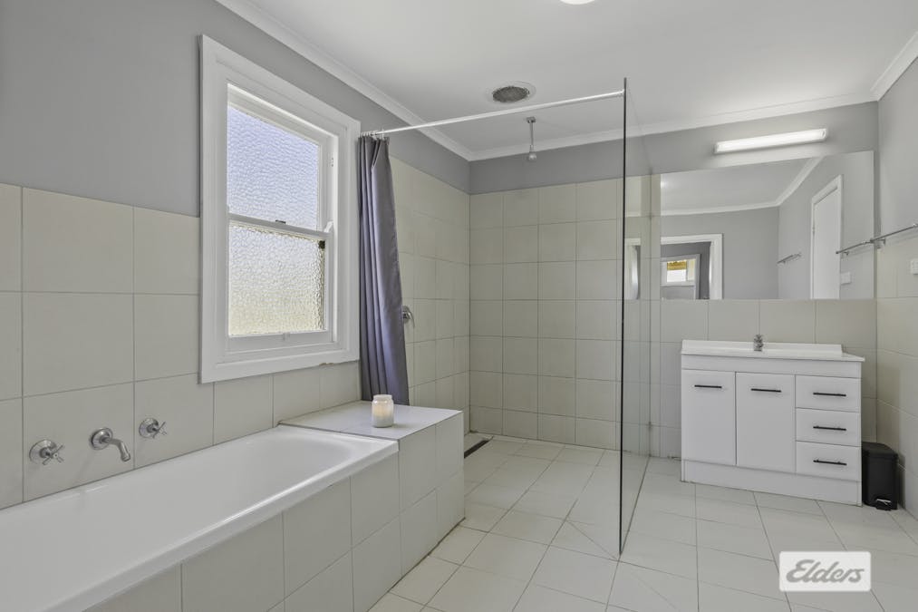 31 Orana Road, Howlong, NSW, 2643 - Image 13