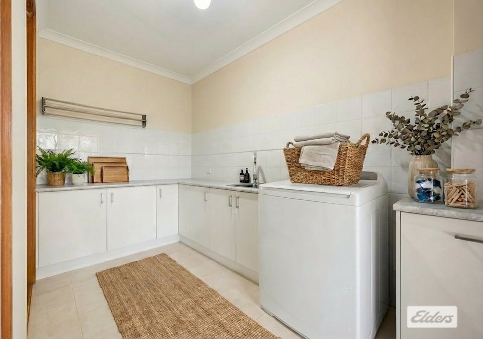 10 Innisfree Drive, West Wodonga, VIC, 3690 - Image 14