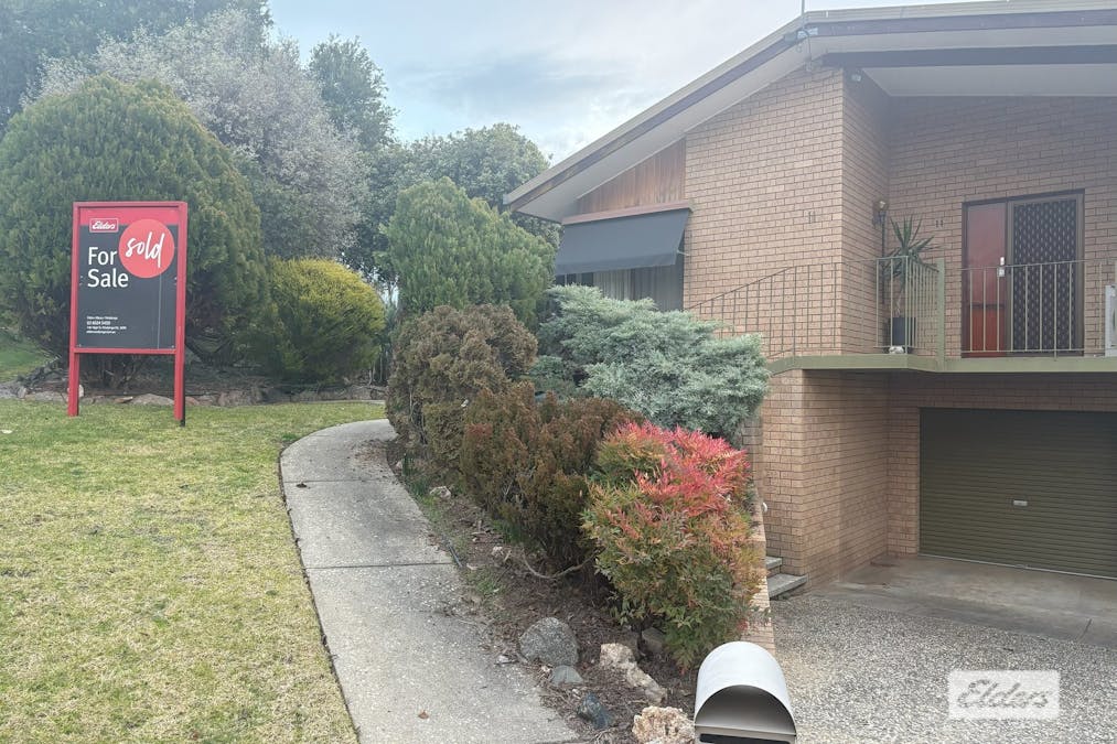 11 Hallawell Crescent, Wodonga, VIC, 3690 - Image 1