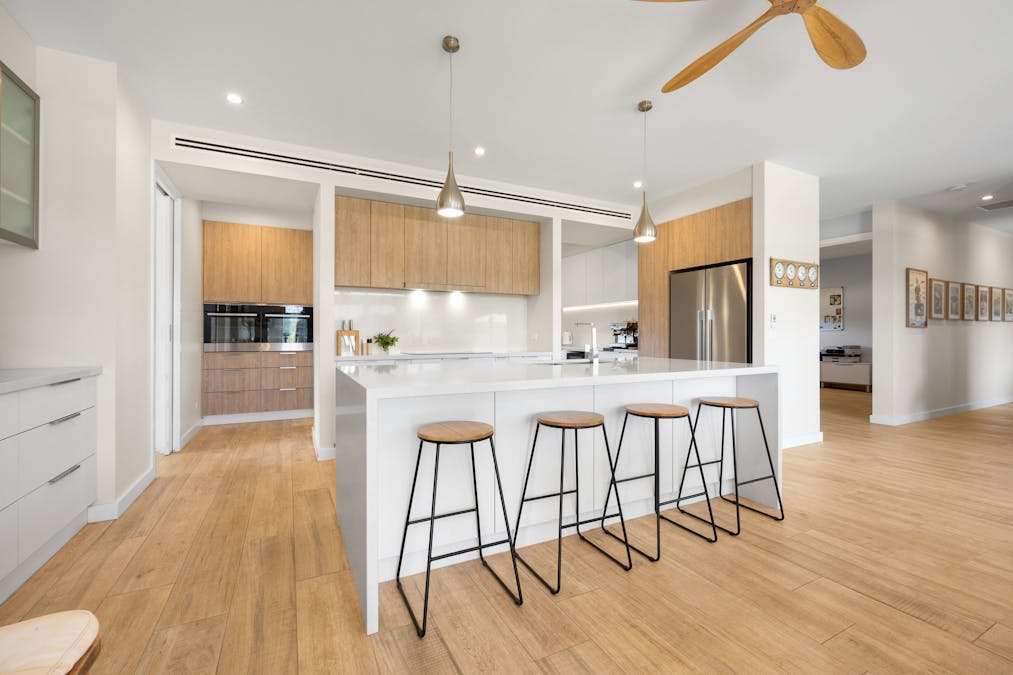 64 Whitestone Place, West Wodonga, VIC, 3690 - Image 4