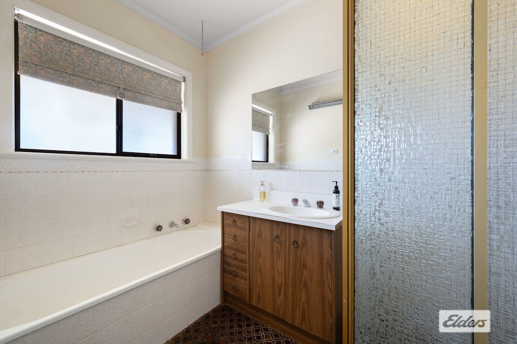 25 Howlong Road, Rutherglen, VIC, 3685 - Image 9