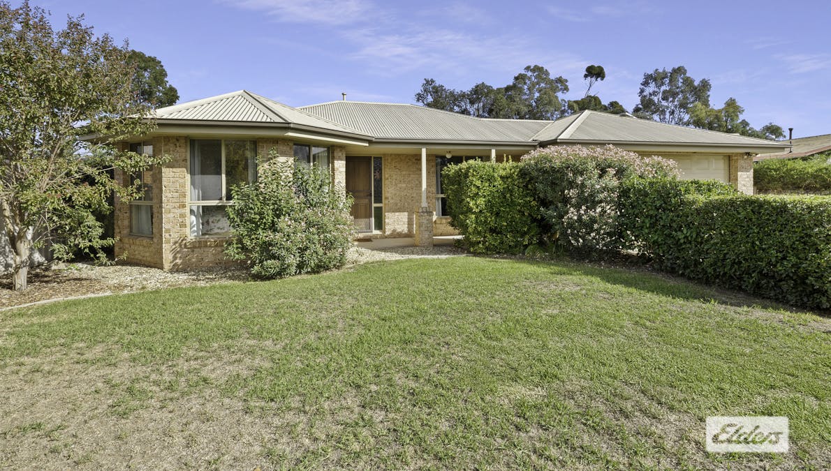 33 Townsend Street, Howlong, NSW, 2643 - Image 1