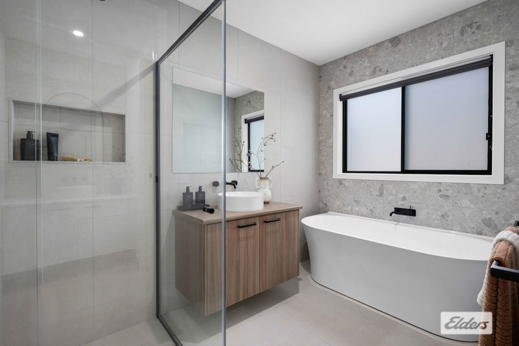 36 Jennings Boulevard, Leneva, VIC, 3691 - Image 16
