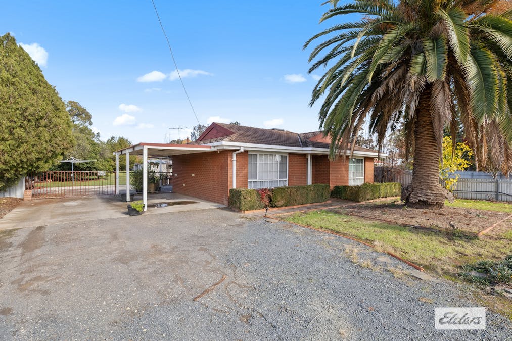 172 Clarke Street, Howlong, NSW, 2643 - Image 1