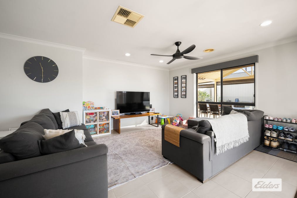 17 Tower Place, Rutherglen, VIC, 3685 - Image 11