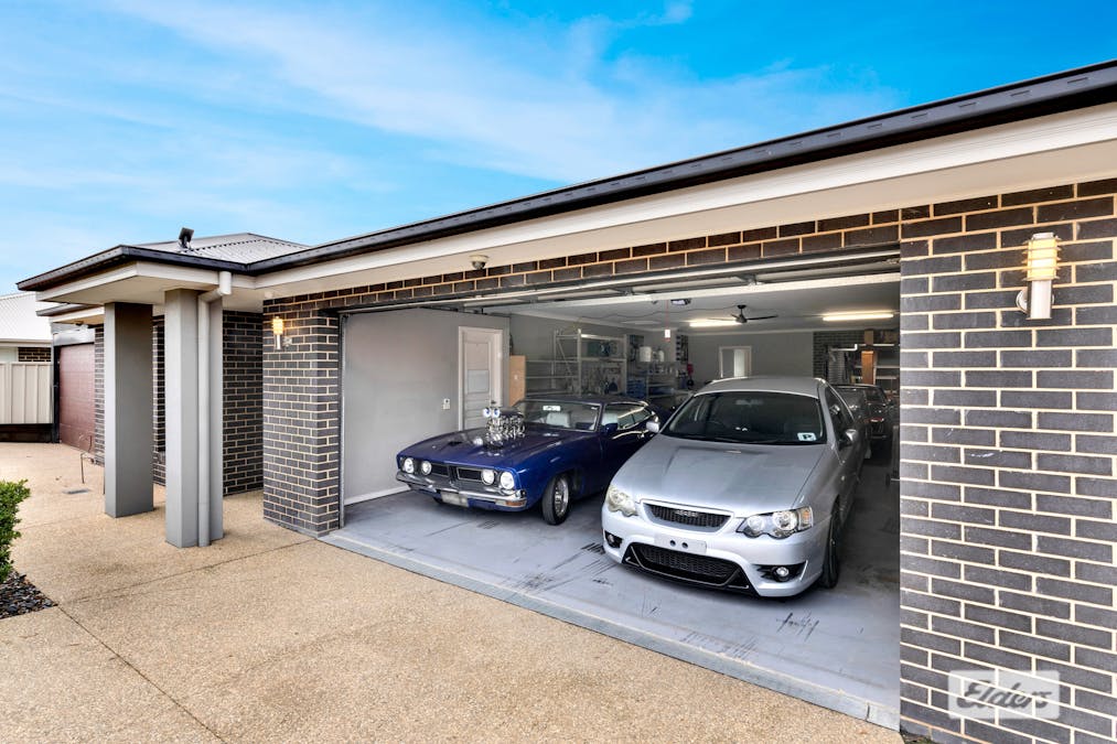 34 Brewer Drive, West Wodonga, VIC, 3690 - Image 16
