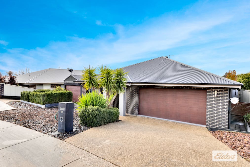 34 Brewer Drive, West Wodonga, VIC, 3690 - Image 2