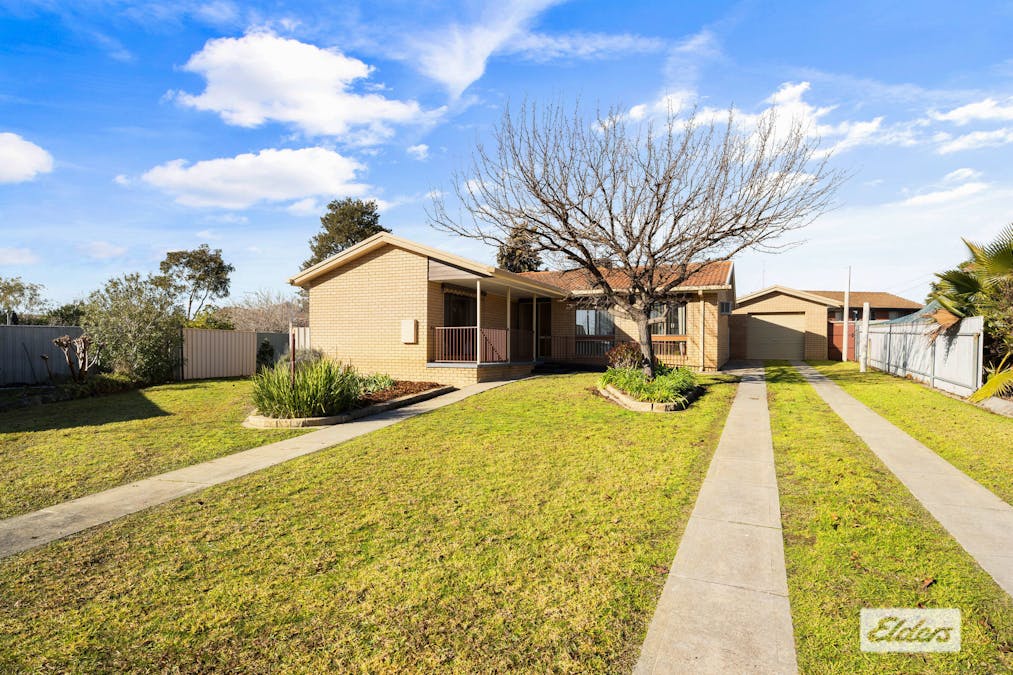 7 Karalla Court, Wodonga, VIC, 3690 - Image 1