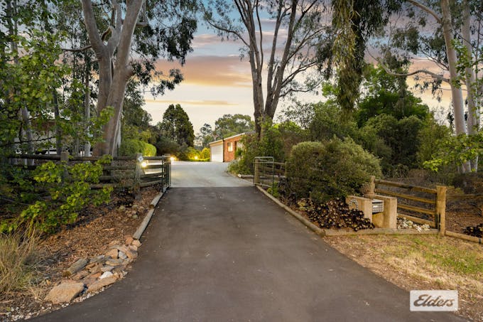 2 Jakary Court, West Wodonga, VIC, 3690 - Image 1