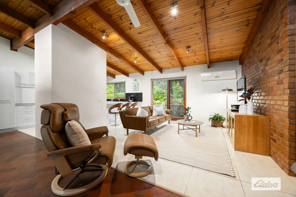 2 Jakary Court, West Wodonga, VIC, 3690 - Image 4