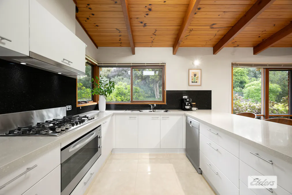 2 Jakary Court, West Wodonga, VIC, 3690 - Image 8