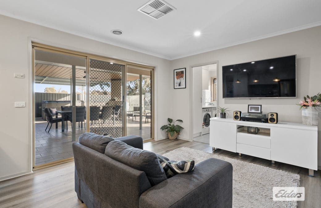111 High Street, Howlong, NSW, 2643 - Image 6